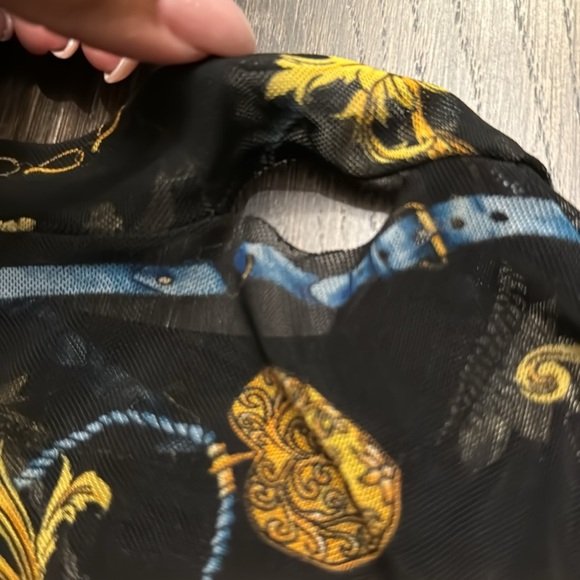 IRIS BLACK MESH LONG SLEEVE TOP SIZE SMALL - Picture 2 of 2